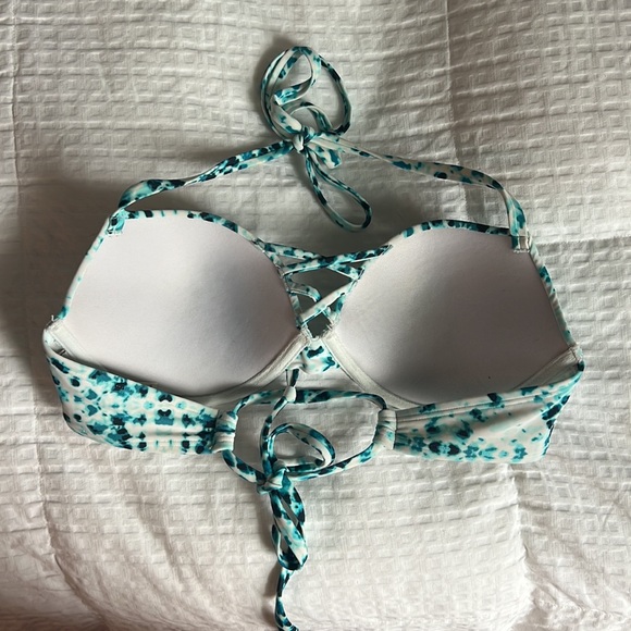 Hollister Halter Push-up Bikini Top - Picture 4 of 7